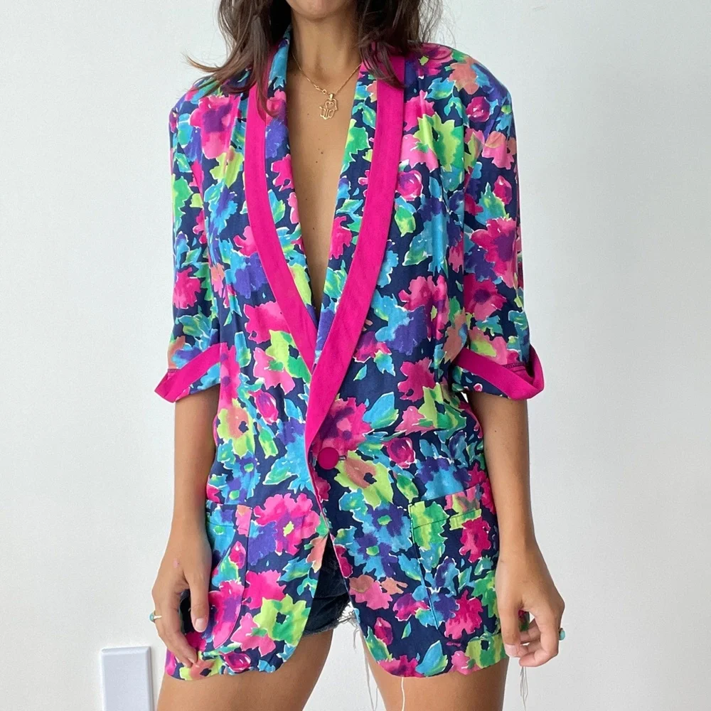 Vintage Floral Blazer with Pink and Blue Accents - Picture 3 of 8